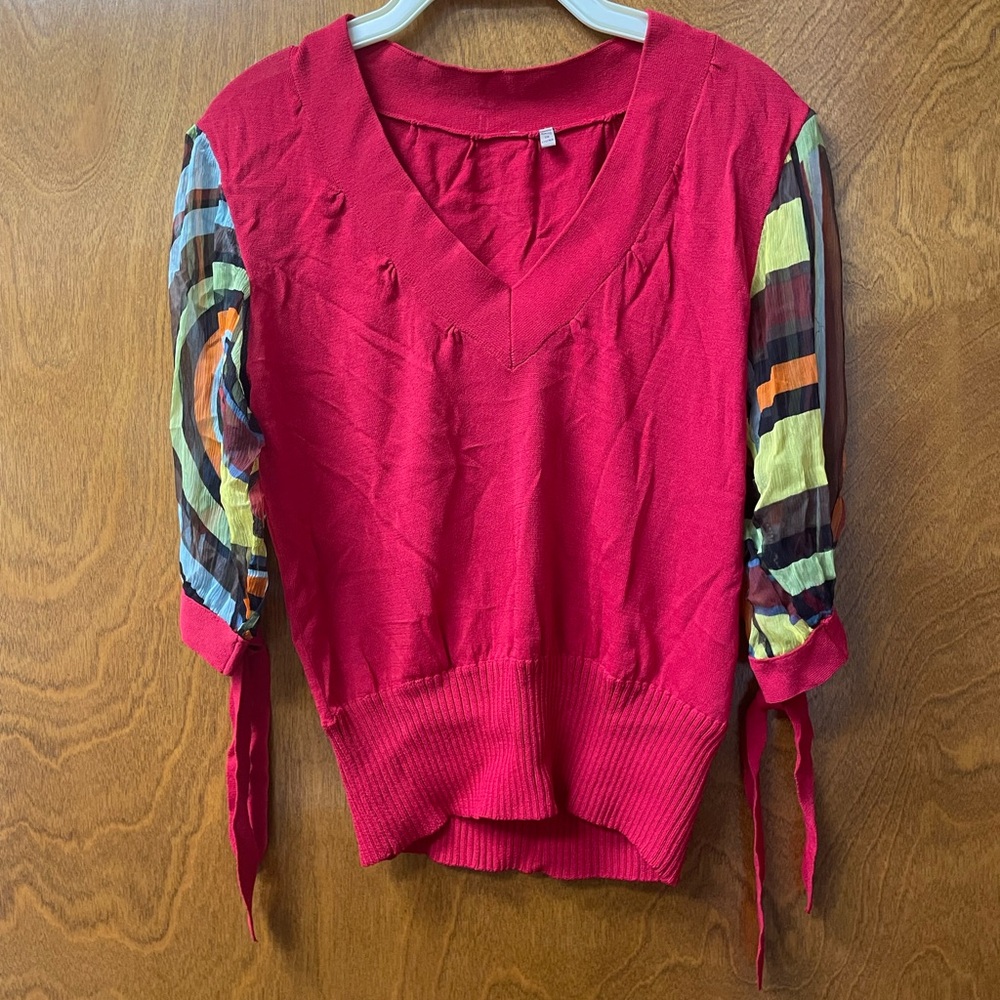 Steinmark Red V-Neck Blouse with Multicolor Sleeves